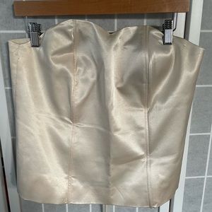 Yosi Elegant Cream Yosi Elegant Satin Cream Corset strapless top, Size Small.